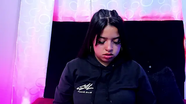 queen salomme online show from 12/18/25, 08:59