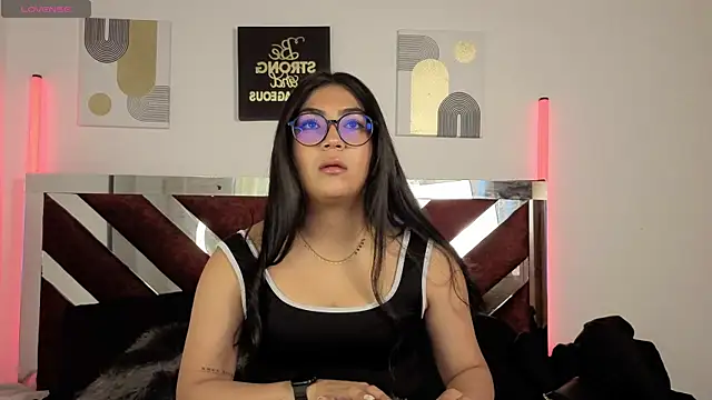 Violettabloom  online show from 09/27/25, 12:43