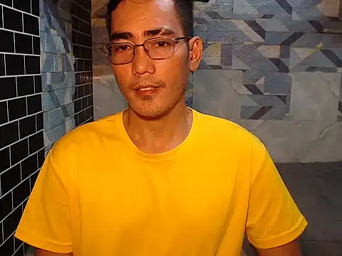 Snapshot of Heaven_steven chatting on 09/22/25, 02:35 Heaven steven online show from 09/22/25, 02:35