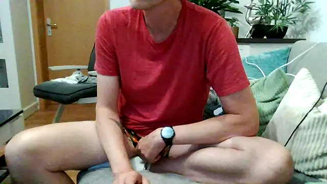 Snapshot of pup_benji chatting on 06/05/26, 04:30 pup benji online show from 06/05/26, 04:30