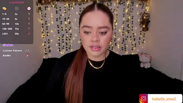 Snapshot of isabella_arias2 chatting on 11/24/25, 01:05 isabella arias2 online show from 11/24/25, 01:05