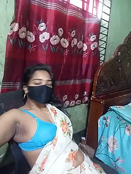 Snapshot of Cute_Couple59 chatting on 06/13/26, 01:03 Cute Couple59 online show from 06/13/26, 01:03