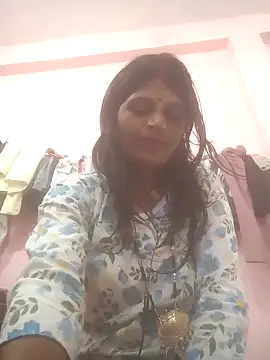 Snapshot of Hott_cutgirl chatting on 10/03/25, 11:18 Hott cutgirl online show from 10/03/25, 11:18