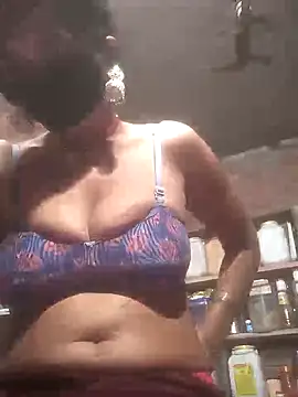 Snapshot of Hott_cutgirl chatting on 10/20/25, 04:51 Hott cutgirl online show from 10/20/25, 04:51