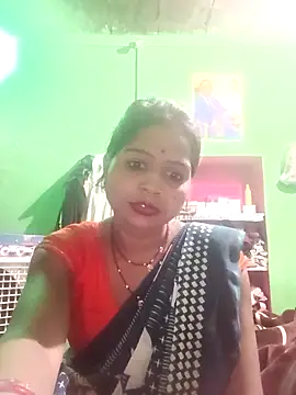 Snapshot of Hott_cutgirl chatting on 05/26/26, 04:58 Hott cutgirl online show from 05/26/26, 04:58