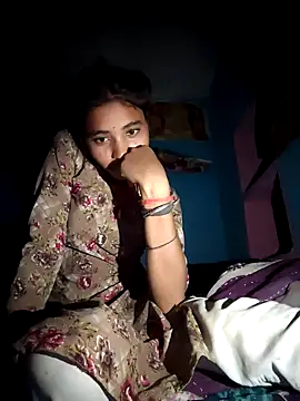 Snapshot of R_Roshni chatting on 10/15/25, 03:56 R Roshni online show from 10/15/25, 03:56