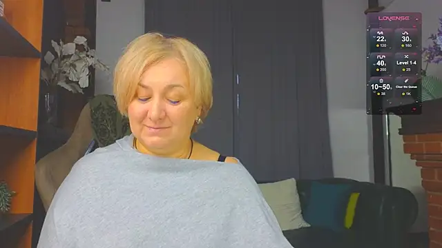 Marta Wils online show from 11/04/25, 02:10