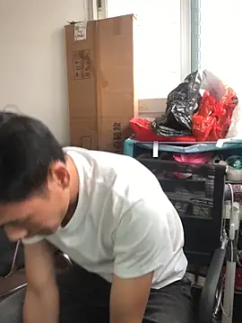 pualldu online show from 10/30/25, 05:42