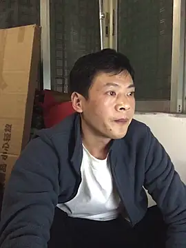 pualldu online show from 11/10/25, 01:43