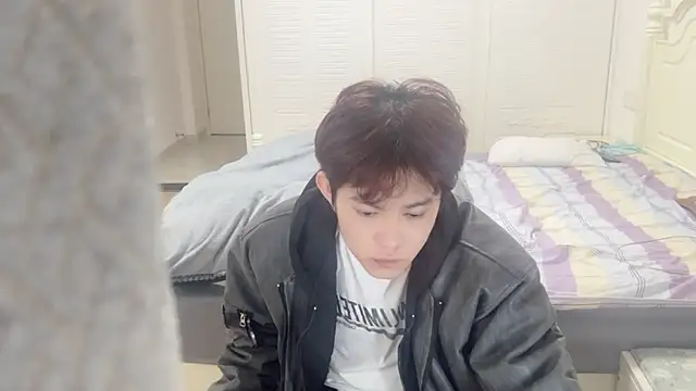 xlong00099 online show from 11/15/25, 12:45