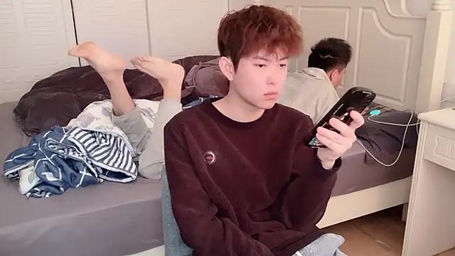 xlong00099 online show from 12/15/25, 06:28