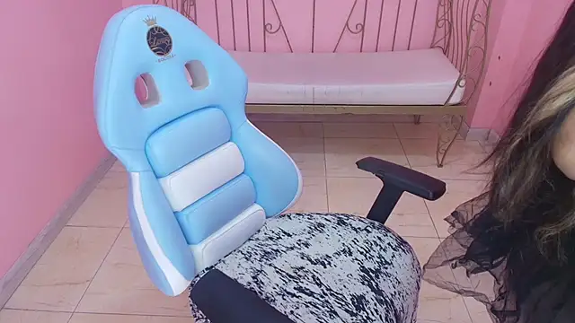 Bunny poison online show from 09/29/25, 01:49