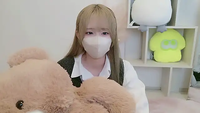 Snapshot of Cocoro_o0 chatting on 09/21/25, 02:35 Cocoro o0 online show from 09/21/25, 02:35