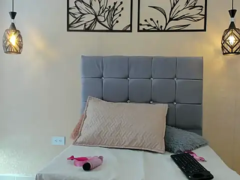 SamantaParty1 online show from 12/16/25, 06:24