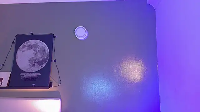 Snapshot of KeendraFox_ chatting on 11/13/25, 10:36 KeendraFox online show from 11/13/25, 10:36