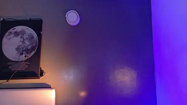 Snapshot of KeendraFox_ chatting on 11/29/25, 10:18 KeendraFox online show from 11/29/25, 10:18