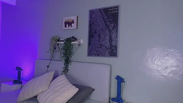 KeendraFox  online show from 03/29/26, 11:10