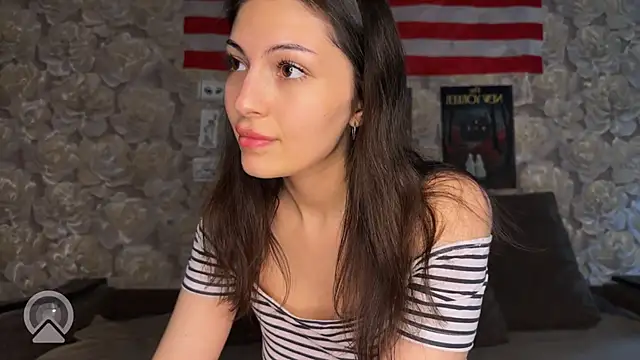 sweeet strawberies online show from 11/01/25, 08:22