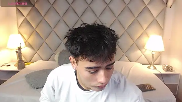 Clement Reyes online show from 09/18/25, 12:18