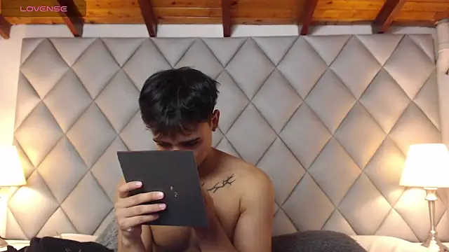 Clement Reyes online show from 09/22/25, 12:18