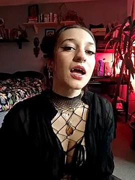 laradoom online show from 10/29/25, 03:36