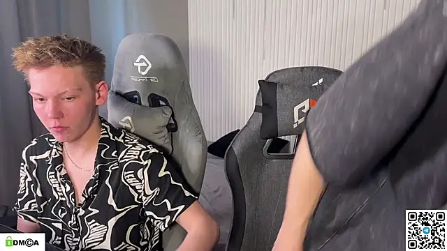 Eaton  online show from 04/25/26, 01:52