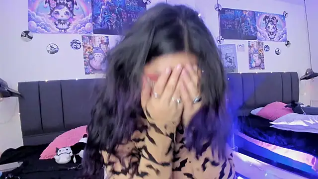 SabrinaV  online show from 05/01/26, 11:26