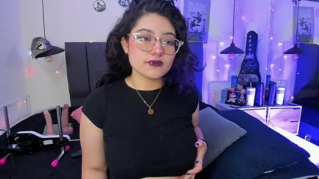 Snapshot of SabrinaV_ chatting on 06/09/26, 11:22 SabrinaV online show from 06/09/26, 11:22