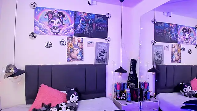 SabrinaV  online show from 06/23/26, 11:19
