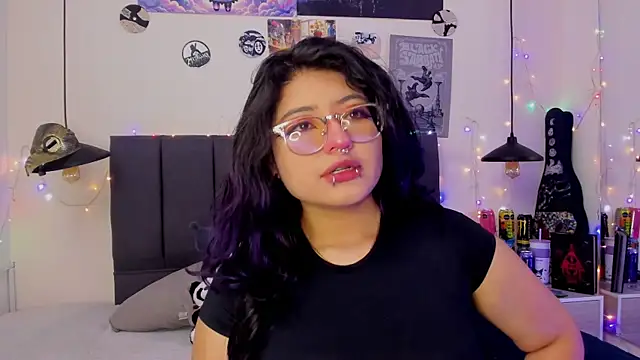 SabrinaV  online show from 07/08/26, 11:15