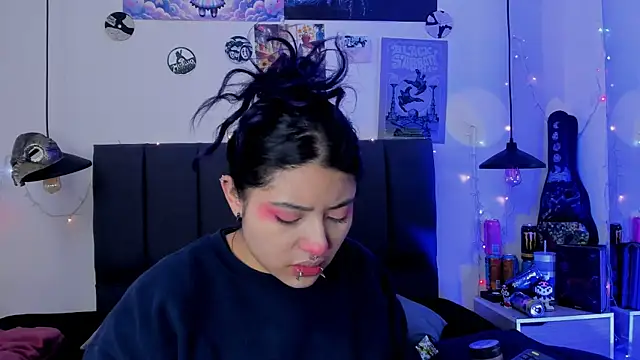 SabrinaV  online show from 07/17/26, 11:28