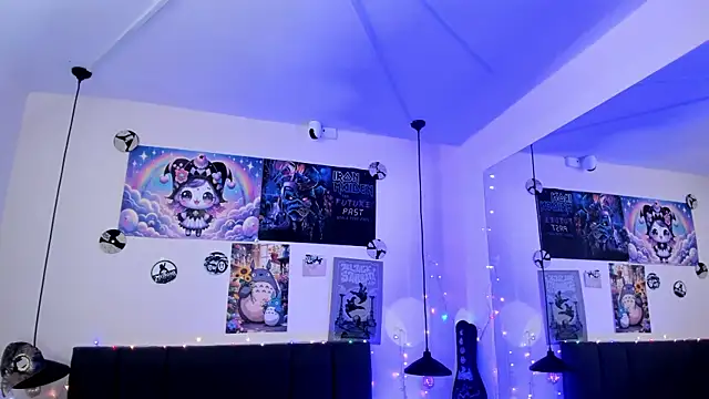 SabrinaV  online show from 07/24/26, 11:19