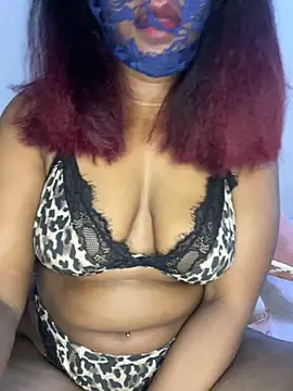 Snapshot of morjana2001 chatting on 12/04/25, 10:29 morjana2001 online show from 12/04/25, 10:29