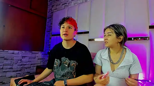 ANLLELOAndANGELA online show from 11/24/25, 04:51