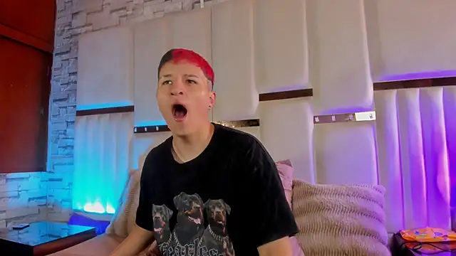 ANLLELOAndANGELA online show from 01/19/26, 03:38