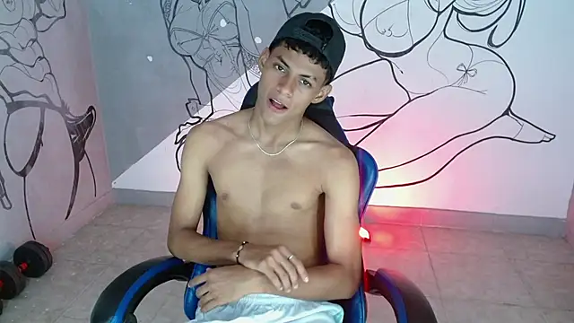 Snapshot of deivid_bigcock1 chatting on 10/07/25, 12:19 deivid bigcock1 online show from 10/07/25, 12:19