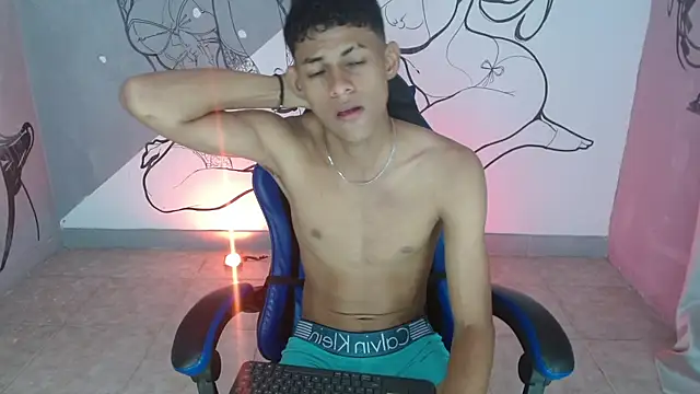 Snapshot of deivid_bigcock1 chatting on 10/13/25, 12:21 deivid bigcock1 online show from 10/13/25, 12:21