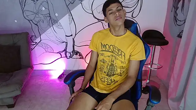 Snapshot of deivid_bigcock1 chatting on 11/16/25, 12:38 deivid bigcock1 online show from 11/16/25, 12:38