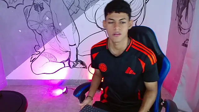 Snapshot of deivid_bigcock1 chatting on 12/14/25, 06:34 deivid bigcock1 online show from 12/14/25, 06:34