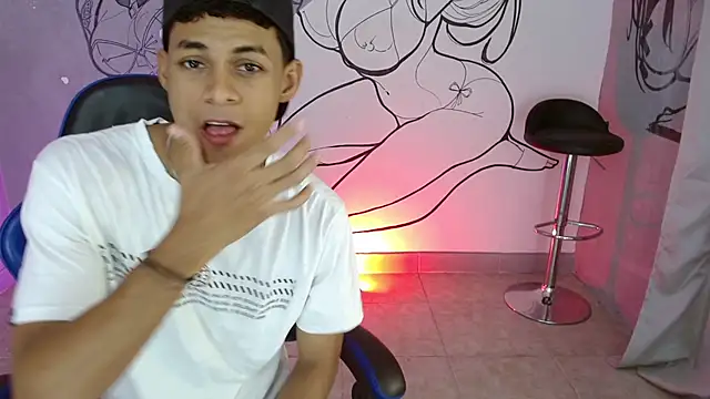 Snapshot of deivid_bigcock1 chatting on 12/16/25, 12:04 deivid bigcock1 online show from 12/16/25, 12:04