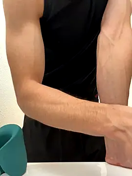 gymratforyouu online show from 11/11/25, 04:45