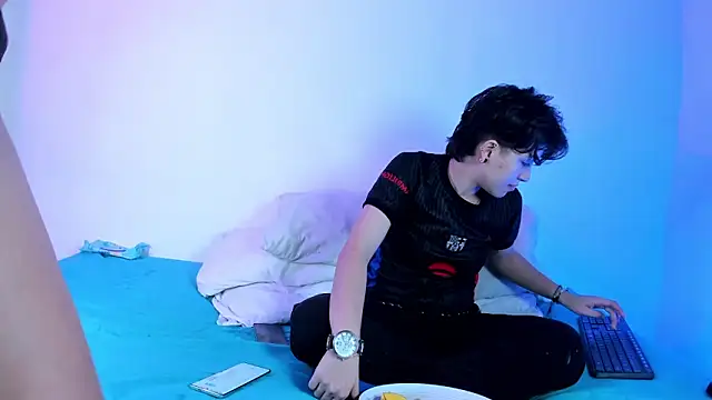 Snapshot of nicocoox chatting on 12/19/25, 02:07 nicocoox online show from 12/19/25, 02:07