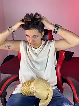 Snapshot of nicocoox chatting on 02/10/26, 02:04 nicocoox online show from 02/10/26, 02:04