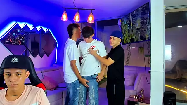 Houseofwarrios online show from 04/20/26, 05:21