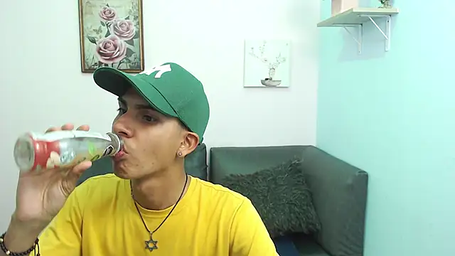 David 925  online show from 10/11/25, 03:39