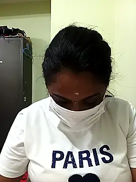 queendivya online show from 10/02/25, 02:02