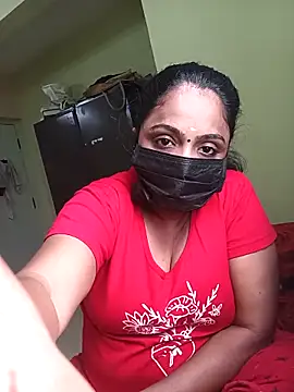 queendivya online show from 11/22/25, 04:11