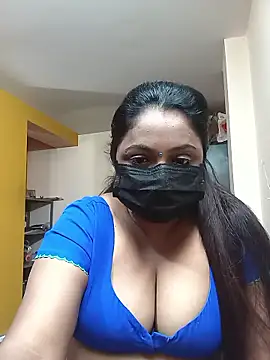 queendivya online show from 02/13/26, 04:41