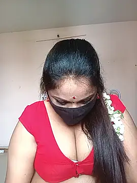 queendivya online show from 03/31/26, 06:47