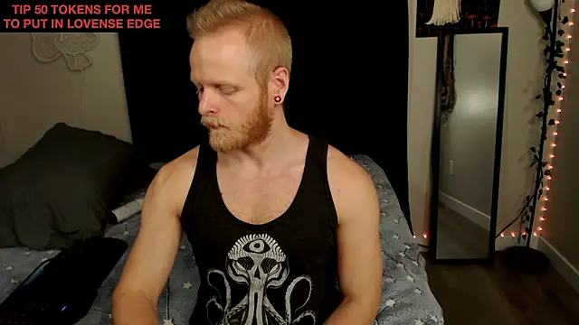 Snapshot of randyroderick chatting on 10/30/25, 07:54 randyroderick online show from 10/30/25, 07:54